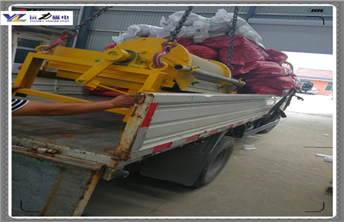 磁选机厂家，磁选机厂家生产高效率的磁选滚筒磁选机设备_铁矿选矿磁选机厂家生产高效率的磁选滚筒磁选机设备磁场一般为多少_磁块如何排列