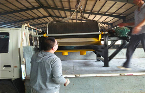 小型磁选机，小型浆料磁选机的使用提高工作效率_辊式小型浆料磁选机的使用提高工作效率_磁块如何排列