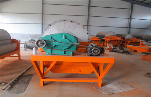 半逆流湿式磁选机，安徽半逆流湿式磁选机_钒钛铁矿安徽半逆流湿式磁选机型号参数及磁场强度